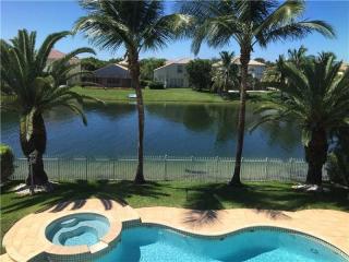 4996 162nd Ave, Hollywood, FL 33027-4955