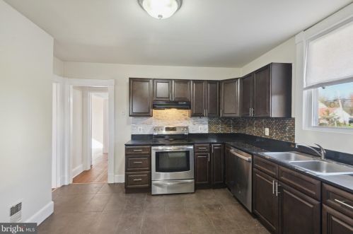 8811 Maple Ave, Bowie MD  20720-3687 exterior