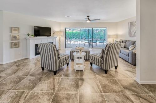 2216 Buckingham Ln, Naples FL  34112-5415 exterior