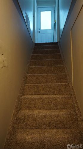 377 William St, Piscataway NJ 08854-6057 exterior