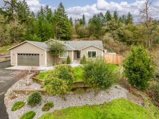 140 Burke Rd, Woodland, WA 98674-9505