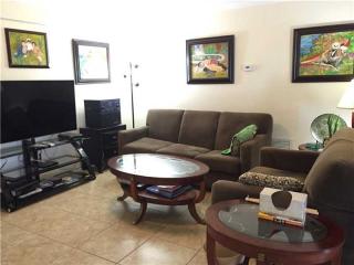 8831 10th St, Hollywood FL  33024-4702 exterior