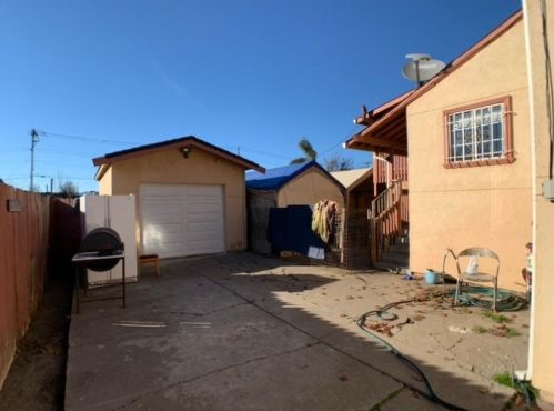 351 7th St, Richmond, CA 94804-2317