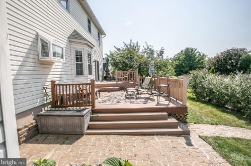 109 Joan Dr, Collegeville PA  19426-1958 exterior