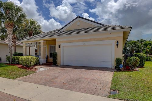 175 Willow Grove Ave, Fort Pierce, FL 34986-3564