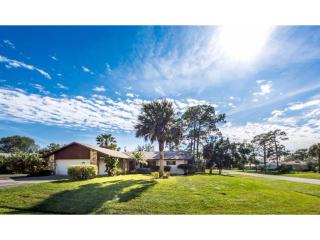 691 Ellingsen Ave, Sebastian, FL 32958-4205