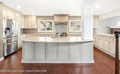 822 North Dr, Bricktown NJ  08724-4816 exterior