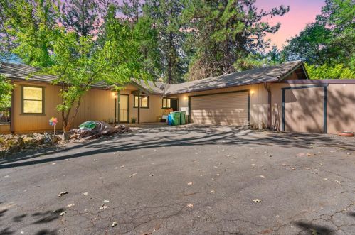 14696 Colfax Hwy, Grass Valley CA  95945-7912 exterior