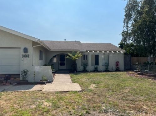 681 Woodland Dr, Pismo Beach, CA 93420-4251