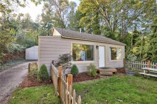 3598 Arsenal Way, Bremerton, WA 98312-3611