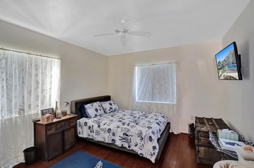302 1st Ave, Delray Beach FL  33444-3804 exterior