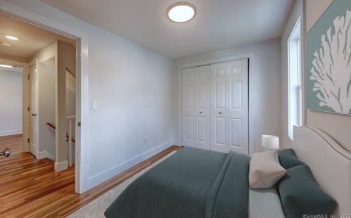 965 Broadway, Milford CT  06460-6308 exterior