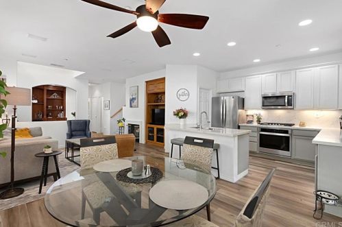 6392 Alexandri Cir, Carlsbad CA  92011-3600 exterior