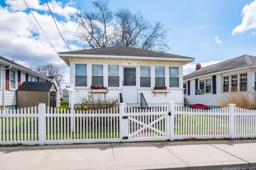 74 Hartford Ave, Lyme, CT 06371-2225