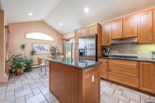 166 Cambridge Ave, Englewood NJ  07631-1625 exterior