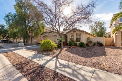 10625 Roanoke Ave, Avondale, AZ 85392-4670
