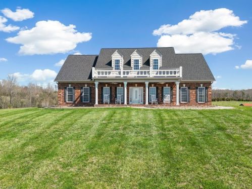 672 Wyo Rd, Farmington, NC 27028-6305