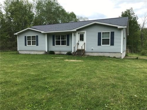 810 Towne Rd, Port Ontario, NY 13142-2418