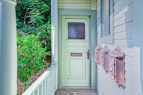 1214 College Ave, Santa Rosa, CA 95404-3963