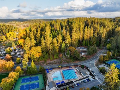 10458 Vly Vw Dr, Grass Valley CA  95949 exterior