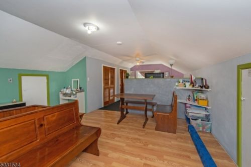 18 Montgomery St, Bloomfield NJ  07003-6006 exterior