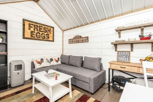 17978 Nashport Rd, Nashport OH  43830-4601 exterior