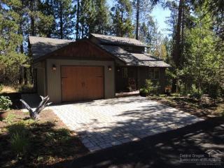55777 Wagon Master Way, Bend OR  97707-2234 exterior
