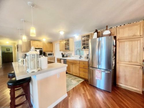 871 Cape Haze Ln, Naples, FL 34104-4100