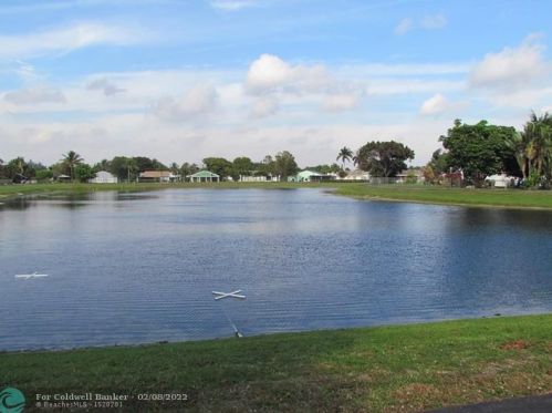 5331 Courtney Cir, Boynton Beach, FL 33472-1249