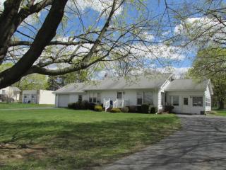 27 Stone Church Rd, Berwick, PA 18603-6501