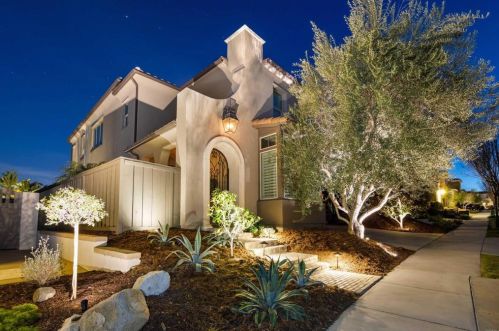 3747 Mastodon Ct, Carlsbad, CA 92010-5516