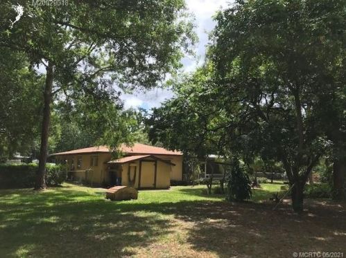 630 Kearney Rd, Fort Pierce, FL 34982-4024