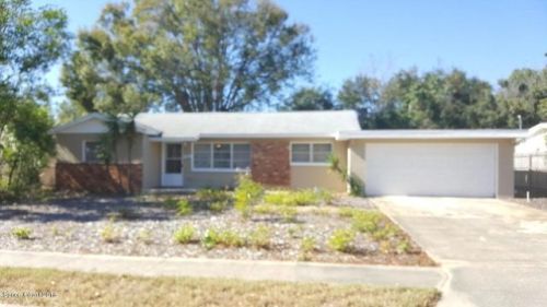 4770 Key Largo Dr, Titusville, FL 32780-6928