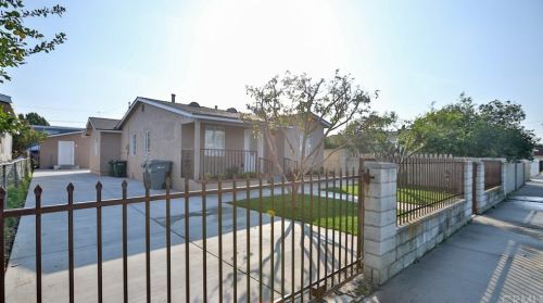 3304 Seminole Ave, Lynwood, CA 90262-1615