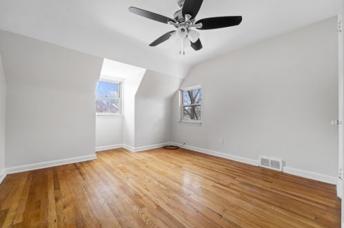 1069 Grandview Ave, Bridgeville PA  15017-2250 exterior