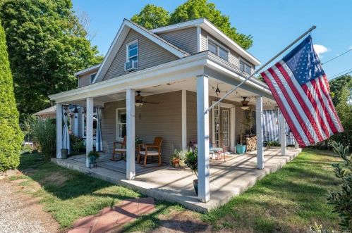 54 Boston Post Rd, Lyme, CT 06371-1409