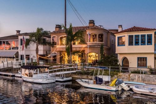 5565 Naples Canal, Long Beach, CA 90803-4017