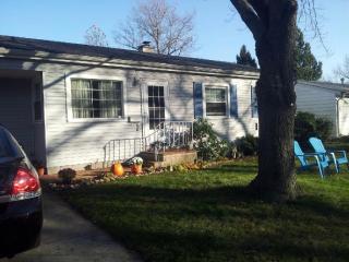 1323 Illinois St, Hobart IN  46342-6003 exterior