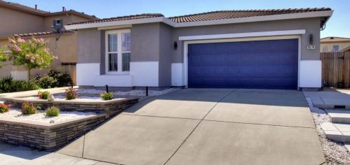 9674 Two Harbors Dr, Elk Grove CA  95624-4491 exterior