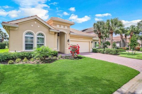 9084 Falling Leaf Dr, Bonita Springs, FL 34135-8142