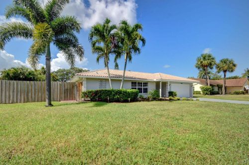 4640 Barrett St, Delray Beach, FL 33445-3241
