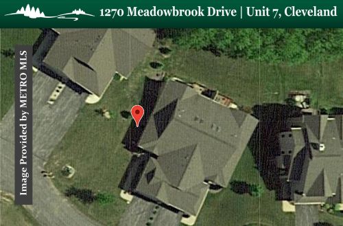 1270 Meadowbrook Dr, Cleveland WI  53015-2401 exterior