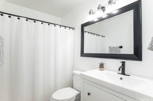 25776 Covala Ct, Santa Clarita CA  91355-2262 exterior