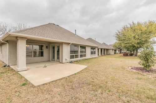 9301 Perimeter St, Denton TX  76207-5636 exterior