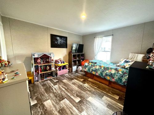 36 Cedar St, Hinsdale NH  03451-2427 exterior