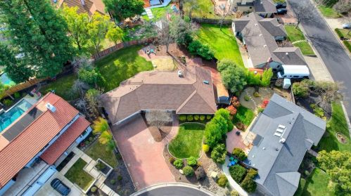 110 Spring Water Way, Folsom CA  95630-2073 exterior