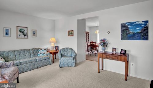 618 Grandview Ave, Camp Hill PA  17011-1816 exterior