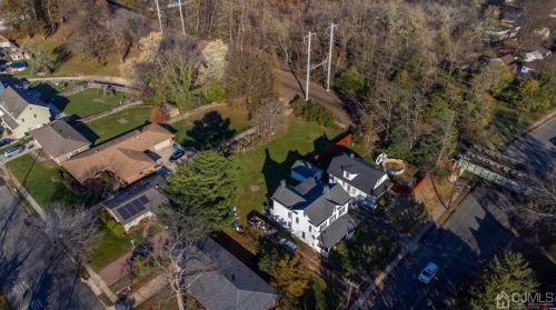 86 Freeman St, Woodbridge NJ  07095-3435 exterior