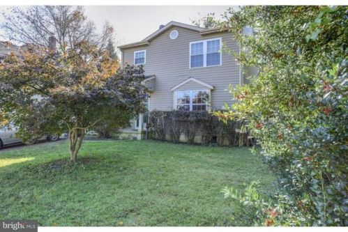 128 Champlain Ave, Wilmington, DE 19804-1749