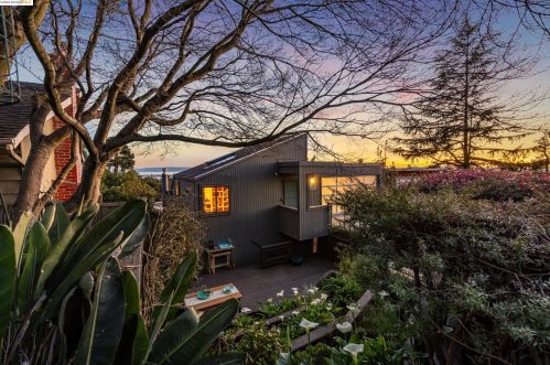 6012 Colton Blvd, Oakland, CA 94611-2207